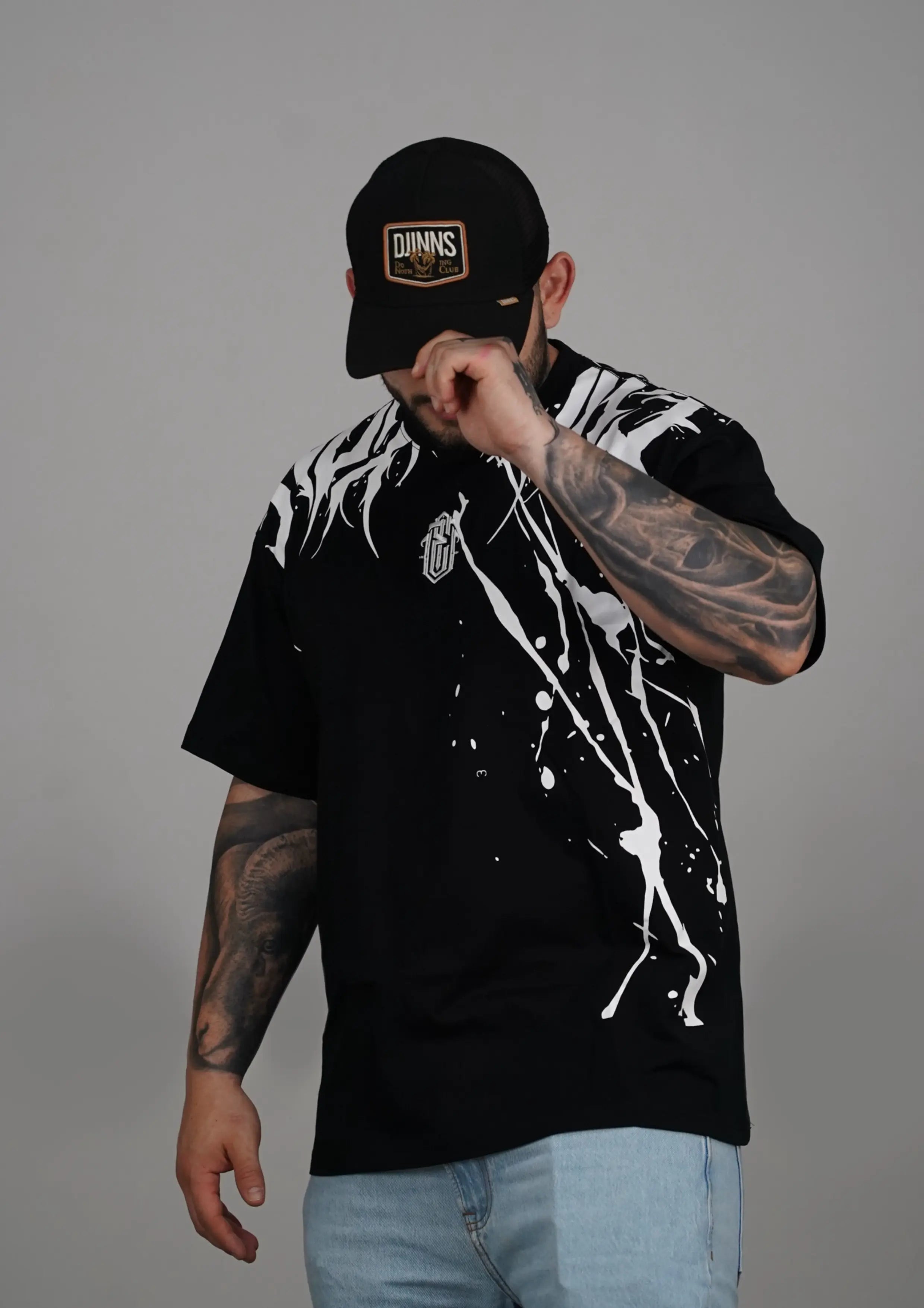 Camiseta Oversize Evolution Tattoo – Black Ink Edition