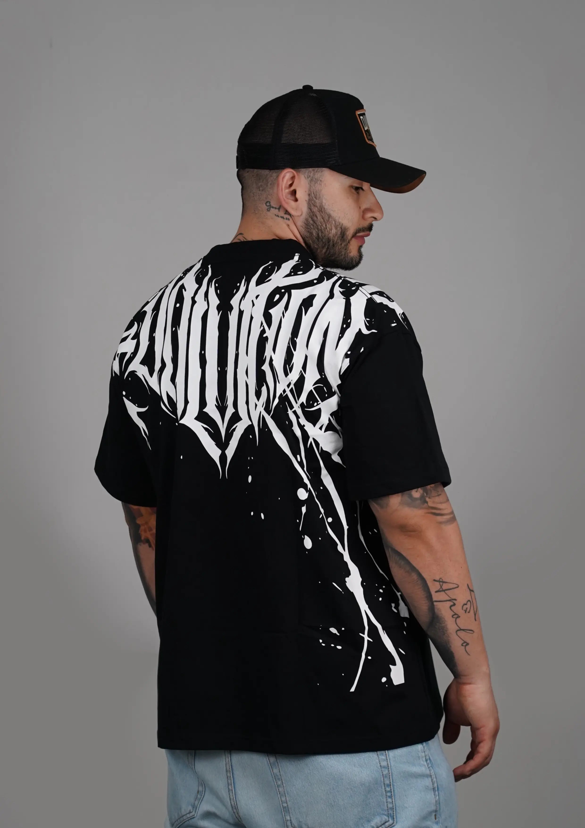 Camiseta Oversize Evolution Tattoo – Black Ink Edition